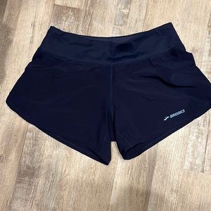 Brooks 5-inch running shorts Medium